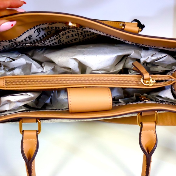 Juicy Couture White/Tan Monogram Purse - Picture 6 of 9